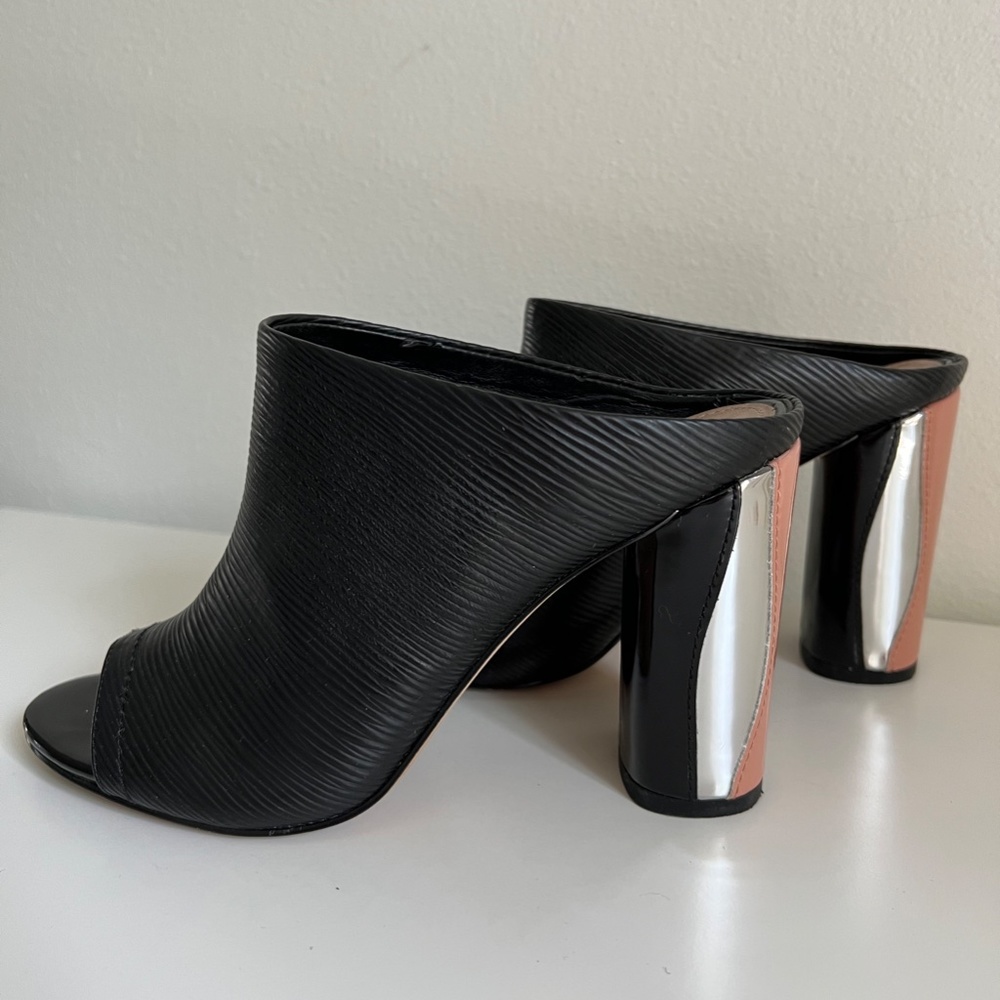 BCBG Black Mules
